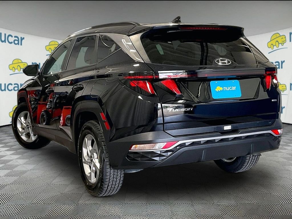 Used 2024 Black Hyundai SEL image 4