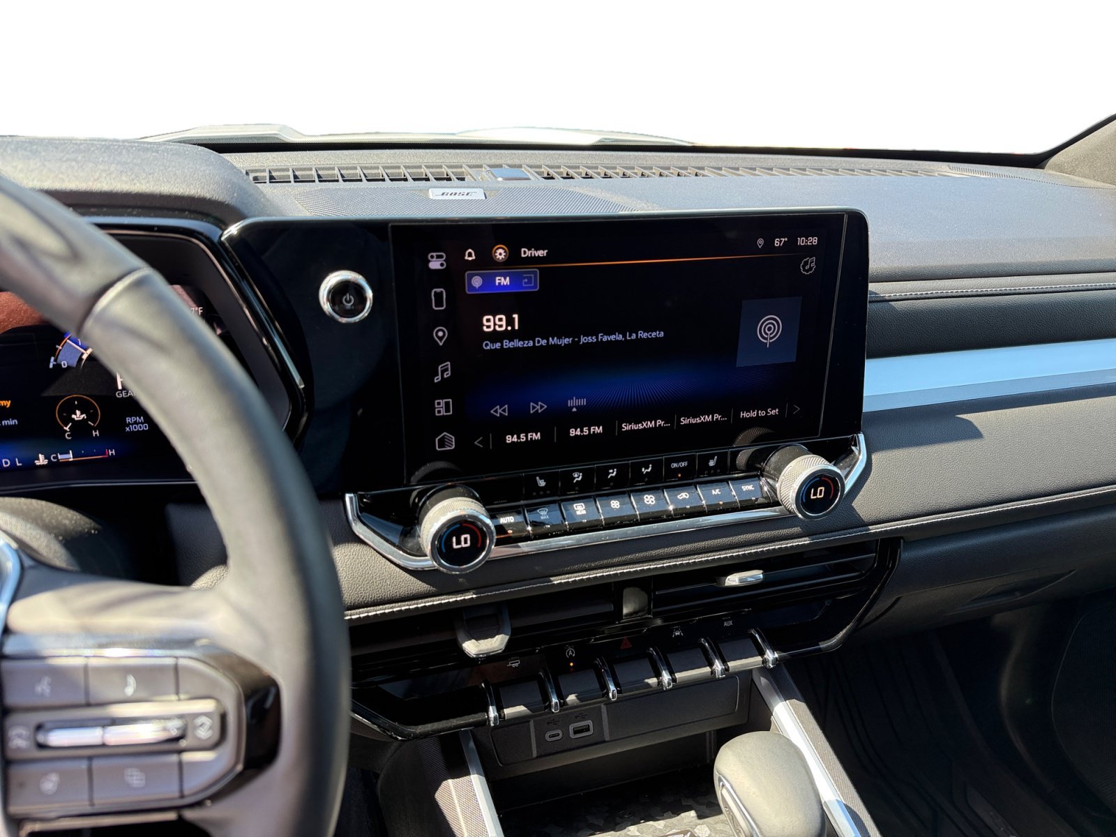 Used 2024 Summit White Chevrolet LT image 12