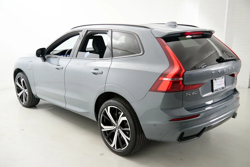 Used 2024 Gray Volvo Ultimate image 7