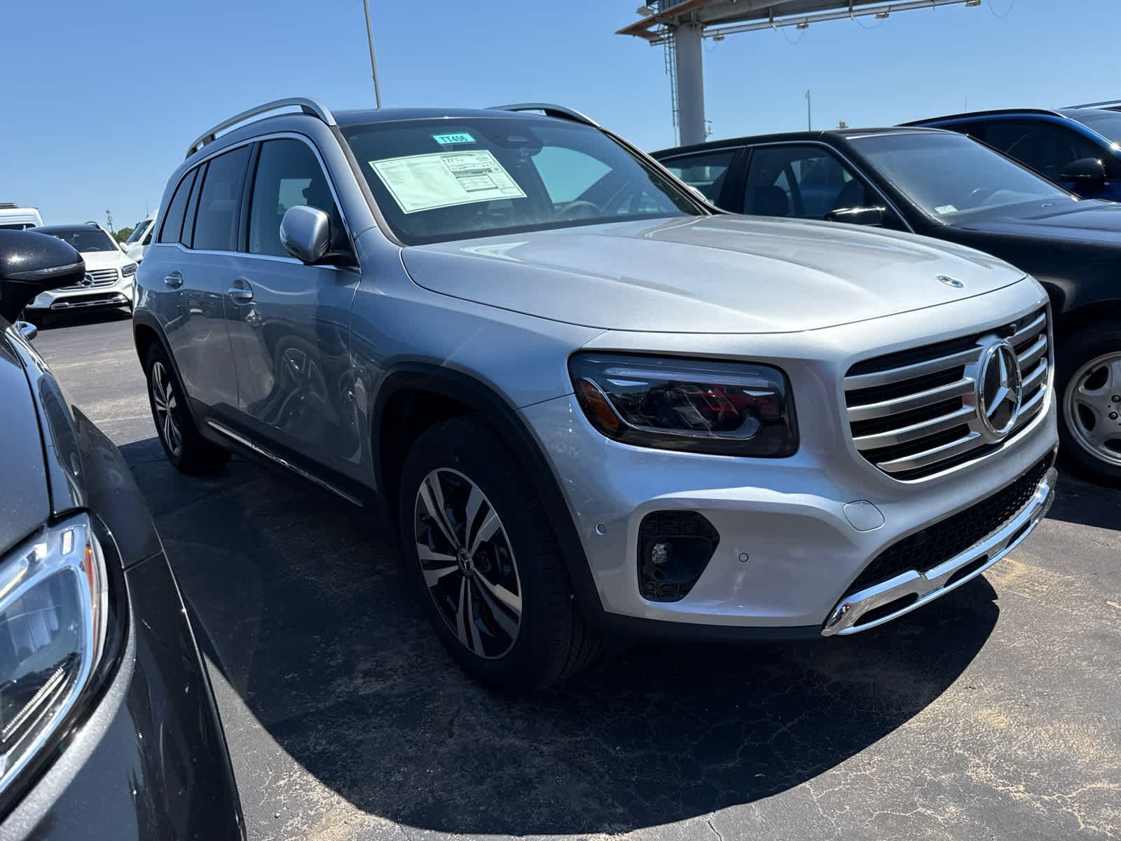 New 2026 Cirrus Silver Metallic Mercedes-Benz GLB 250 image 5