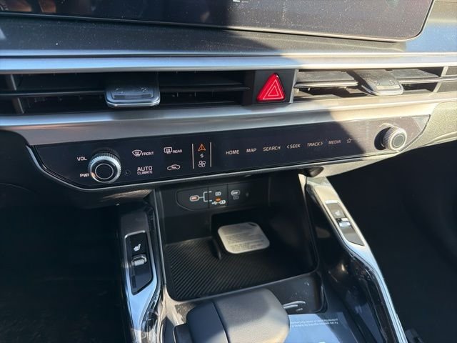 New 2026 Ebony Black Kia S image 20