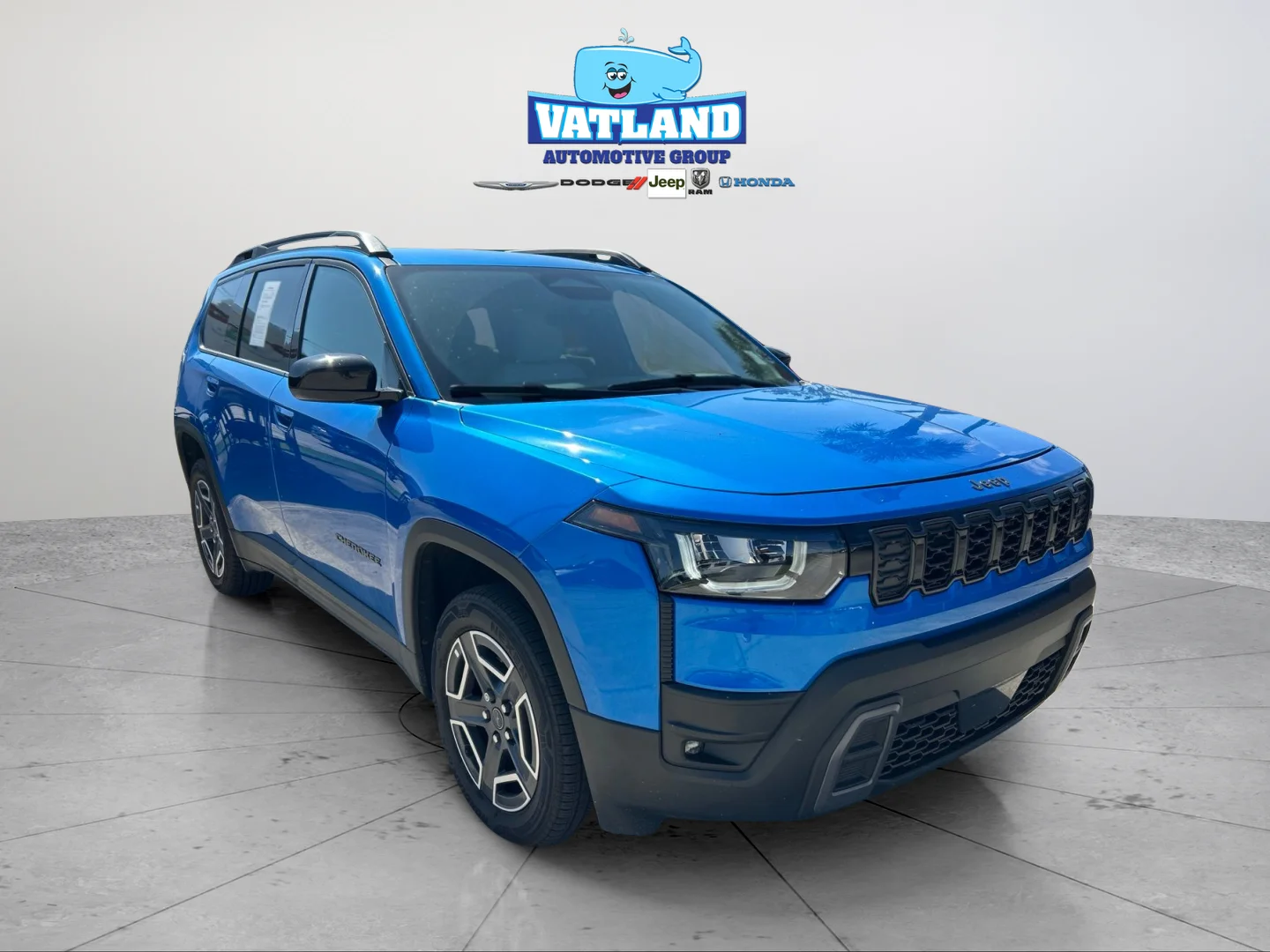 Used 2026 Blue Pearl Jeep Laredo image 7
