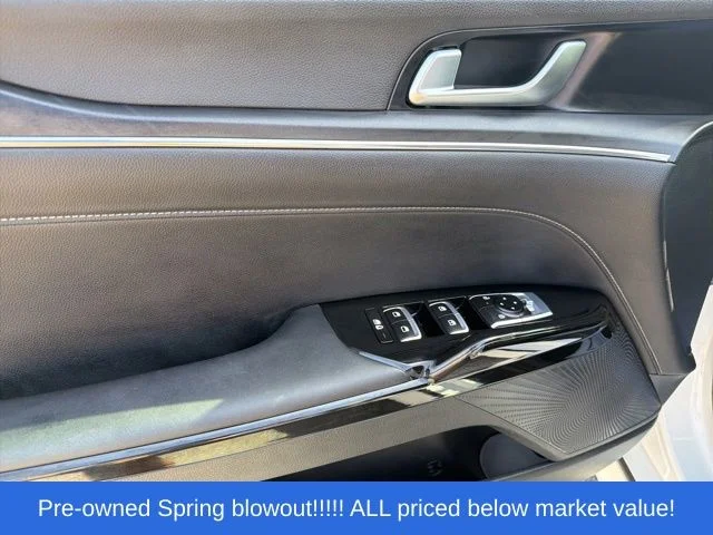 Used 2025 White Kia GT-Line image 31