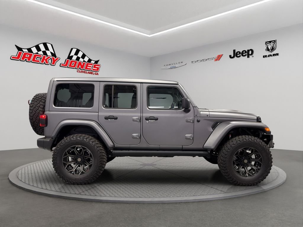 Used 2023 Bright White Clearcoat Jeep Sahara image 11