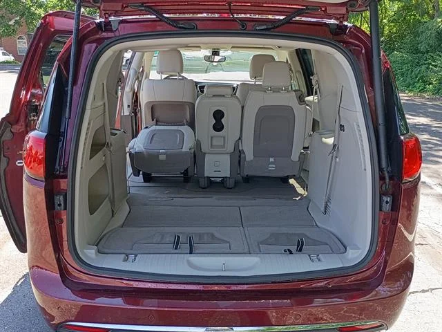 Used 2020 Velvet Red Pearl Coat Chrysler Launch Edition image 17