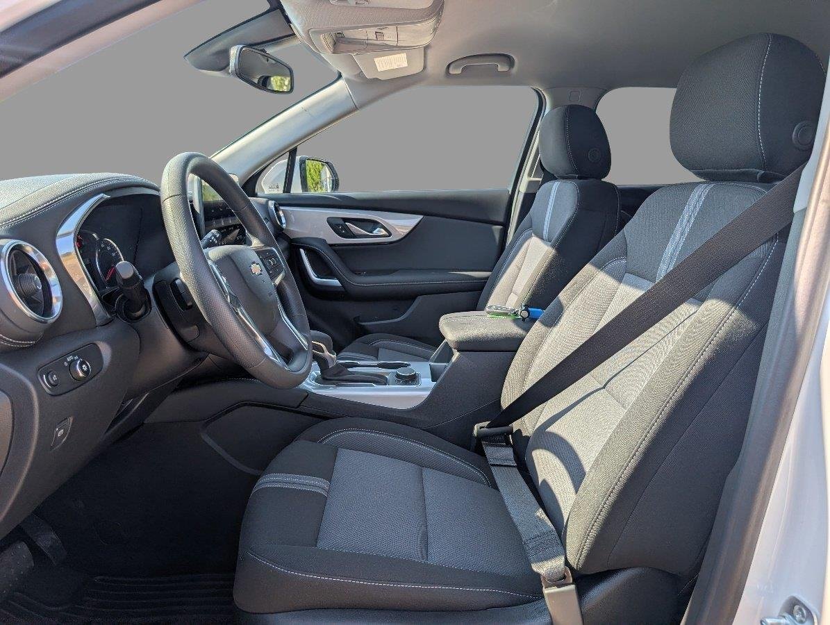 New 2026 Summit White Chevrolet 2LT image 16