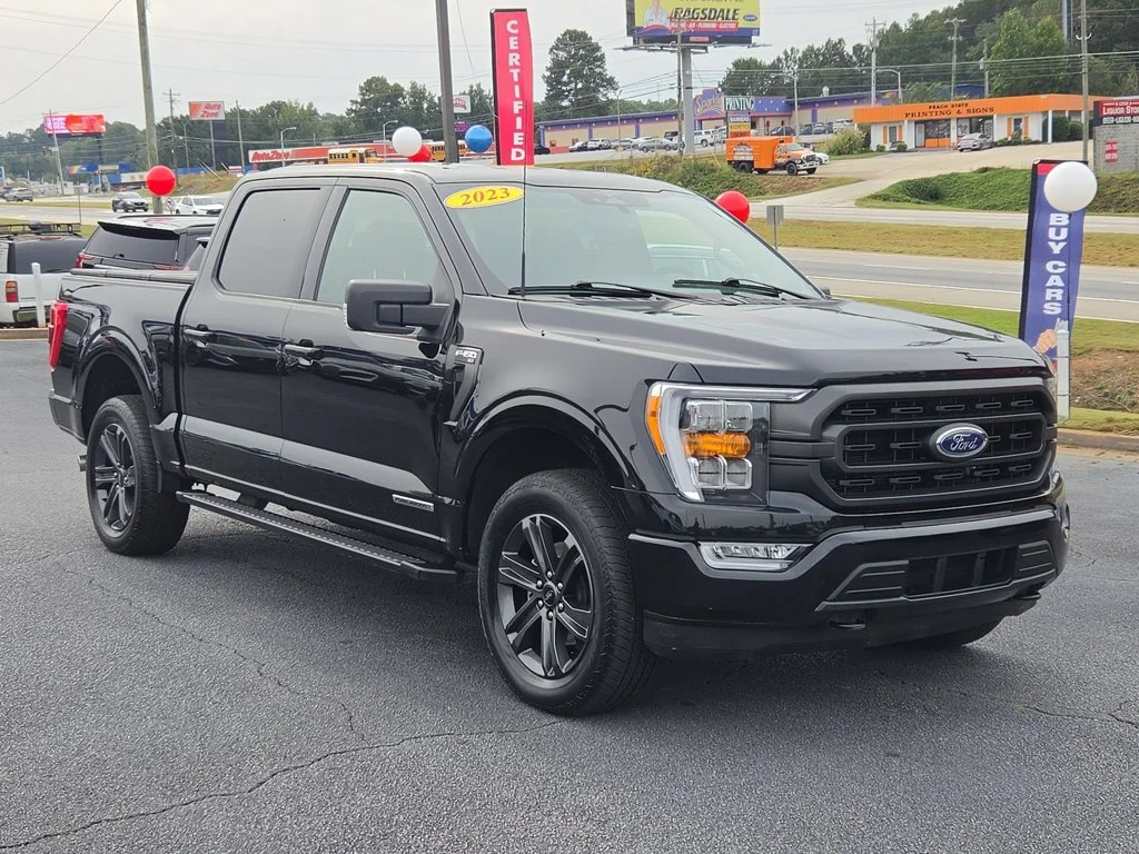 Used 2023  Ford XLT image 3