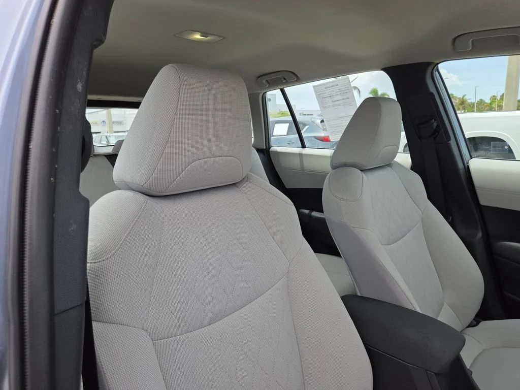 Used 2025 Celestite Toyota L image 16