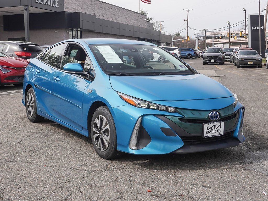 Used 2017 Toyota Prius Prime Plus with VIN JTDKARFPXH3060568 for sale in Riverdale, NJ