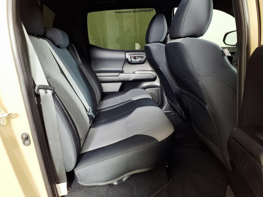 Used 2020 Quicksand Toyota SR5 image 10