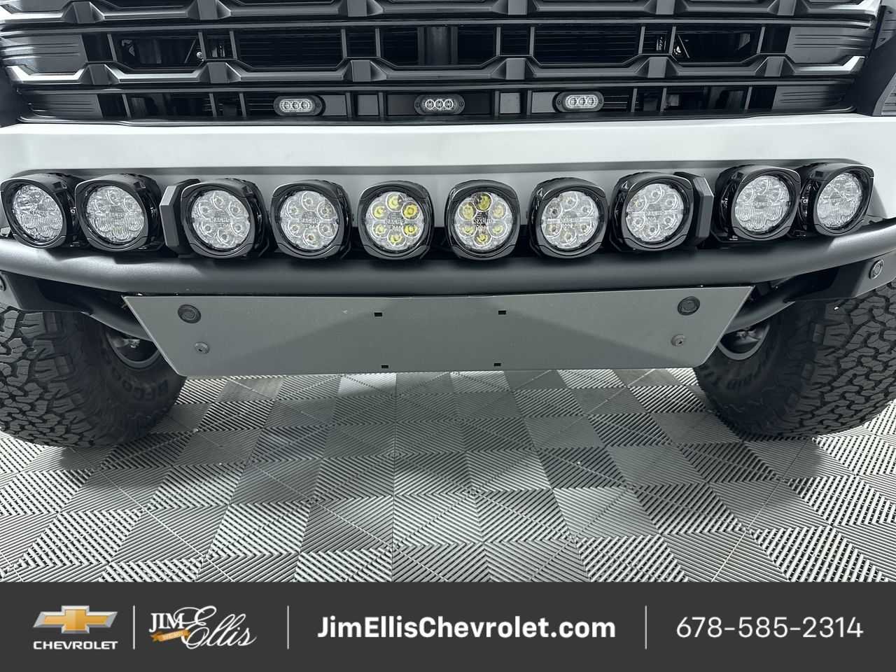 2025 Chevrolet Silverado 1500 LTZ - Photo 70