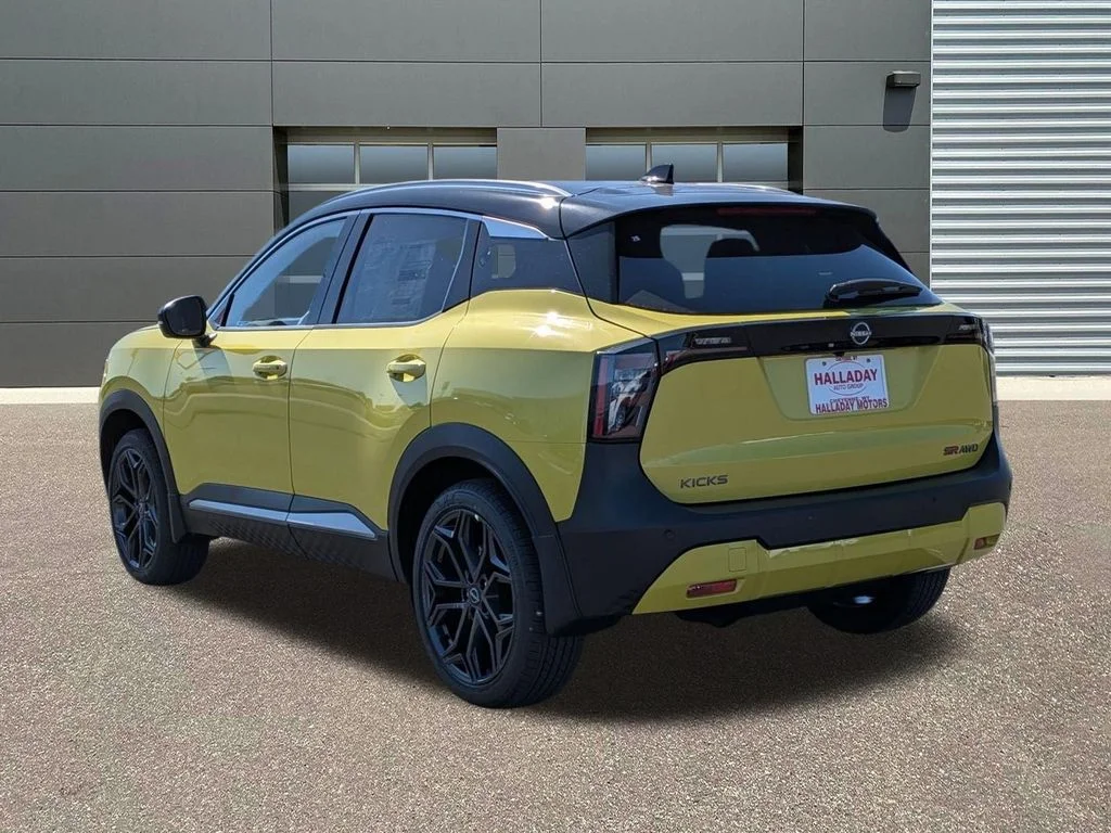 New 2026 Yuzu Yellow Metallic / Super Black Two-tone Nissan SR image 8