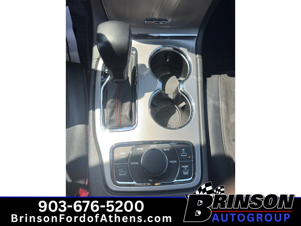Certified Used 2021 Bright White Clearcoat Jeep Trailhawk image 11