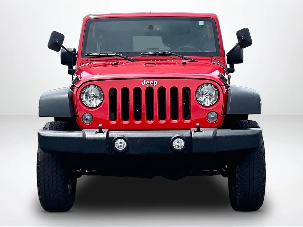 Used 2015 Red Jeep Unlimited Sport image 3