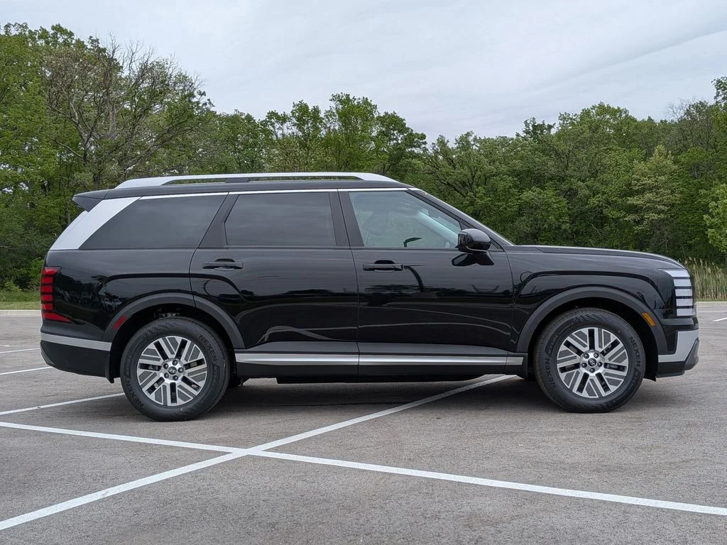 New 2026 Black Hyundai SEL image 8