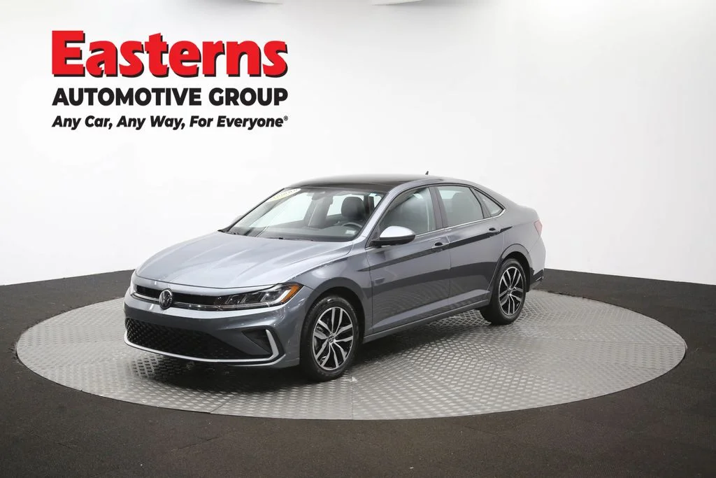 Used 2025 Gray Volkswagen 1.5T SE image 54