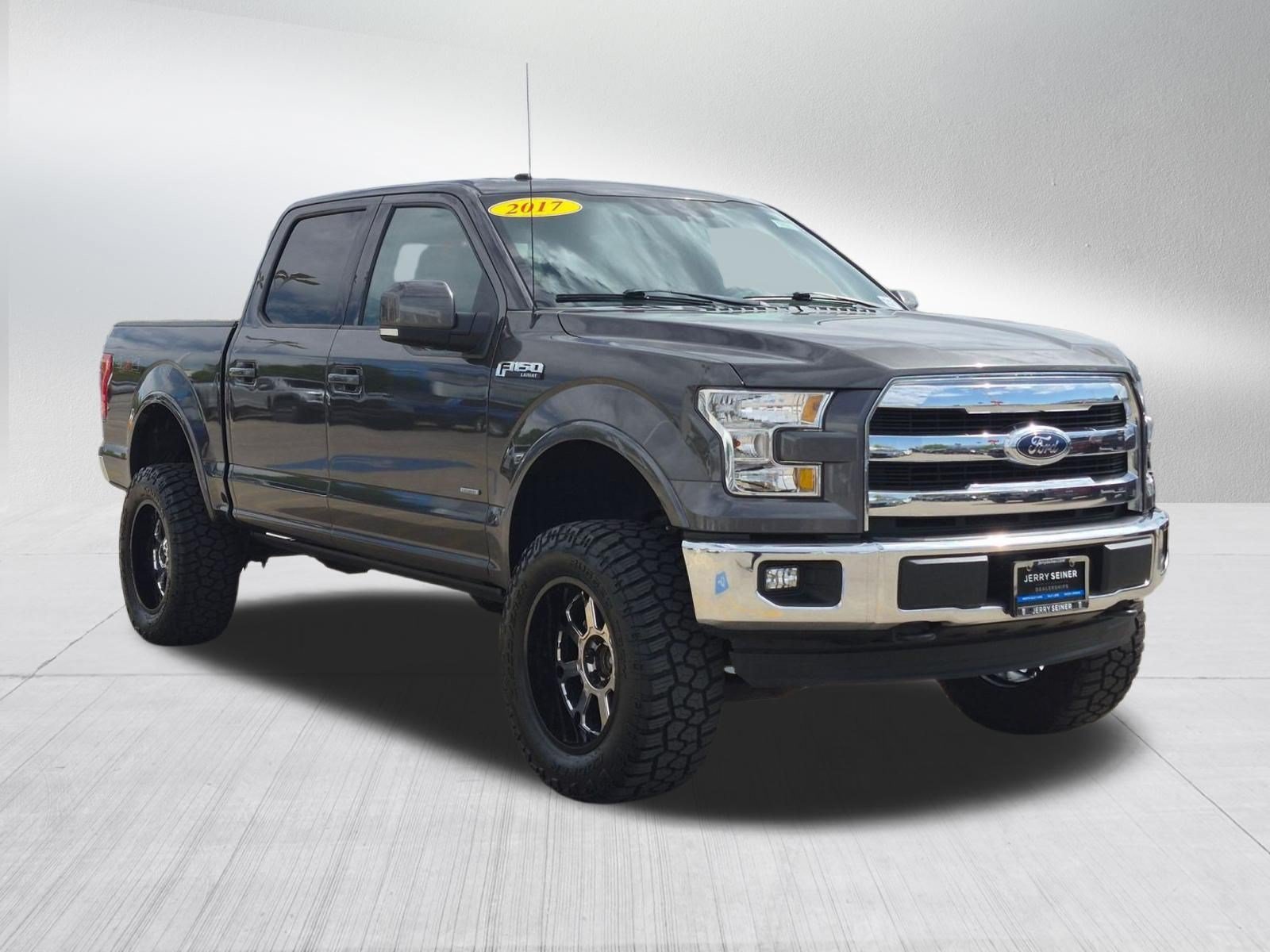Used 2017 Gray Ford XL image 7