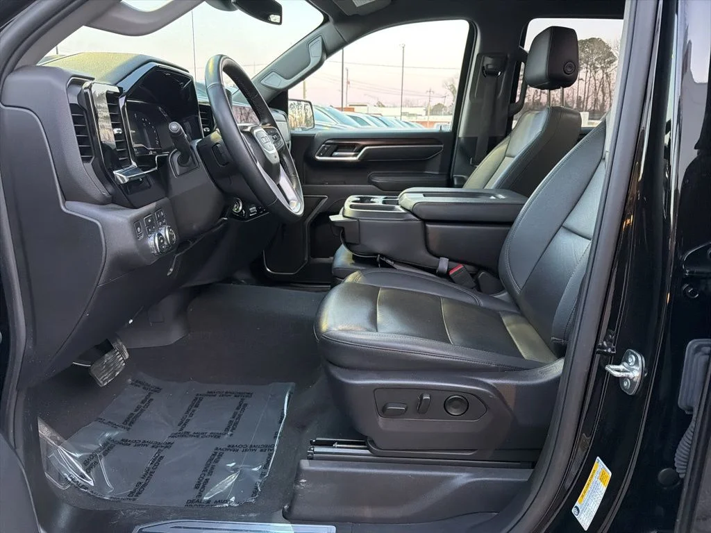 Used 2025 Black GMC SLT image 16