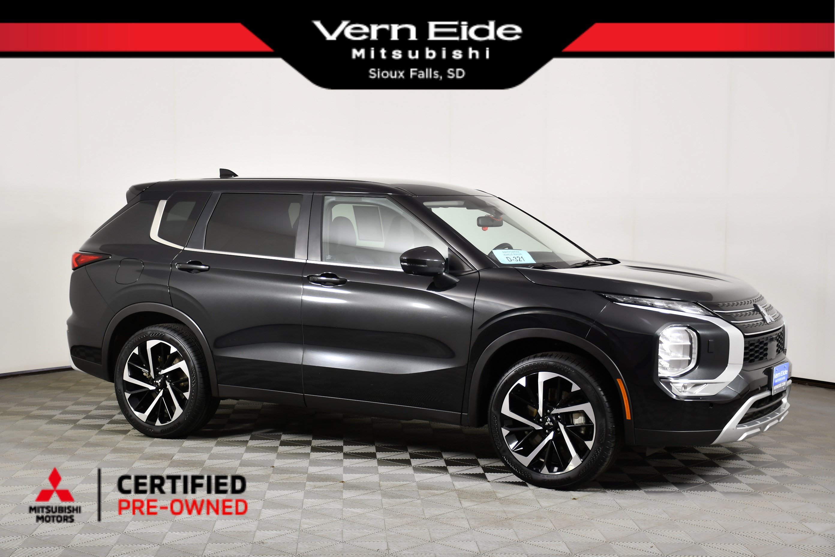 2024 Mitsubishi Outlander SE S-AWC's photo