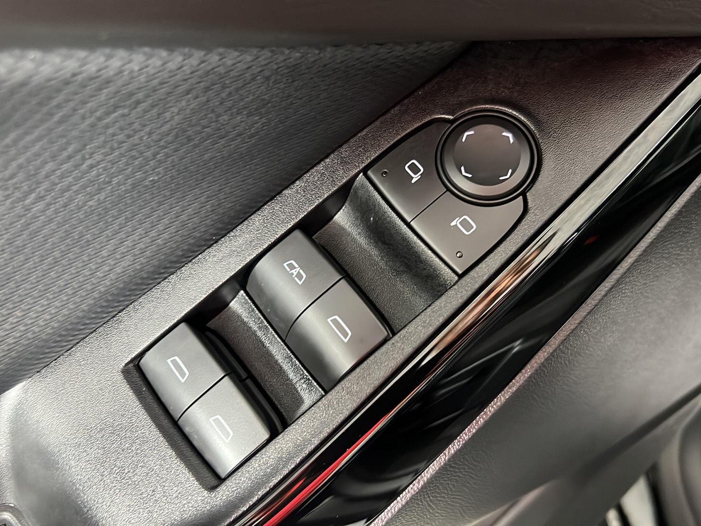 2026 Chevrolet Equinox LT - Photo 37