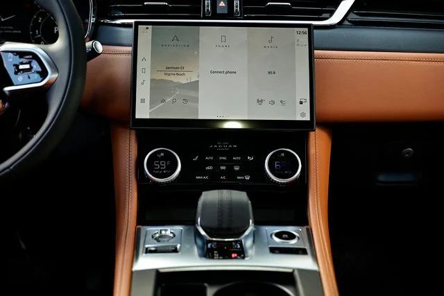 2026 Jaguar F-Pace R-Dynamic S - Photo 36