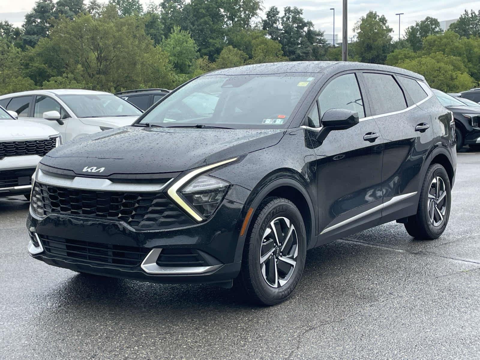 Certified Used 2023 Fusion Black Kia LX image 16