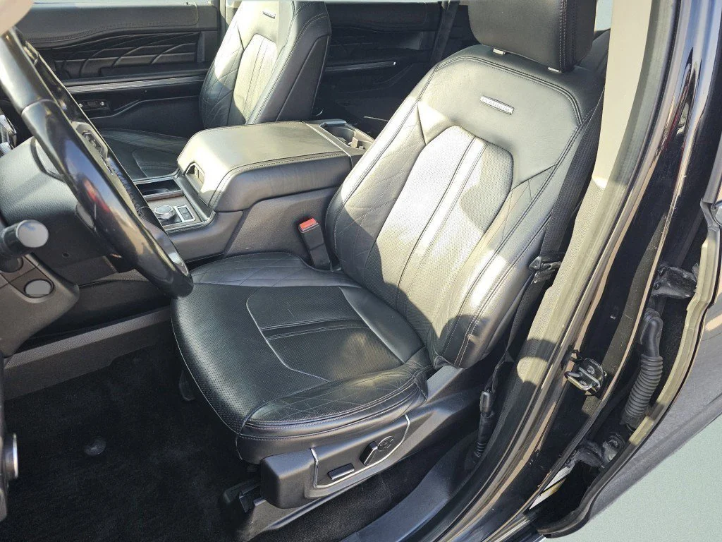 Used 2018 Shadow Black Ford Platinum image 6
