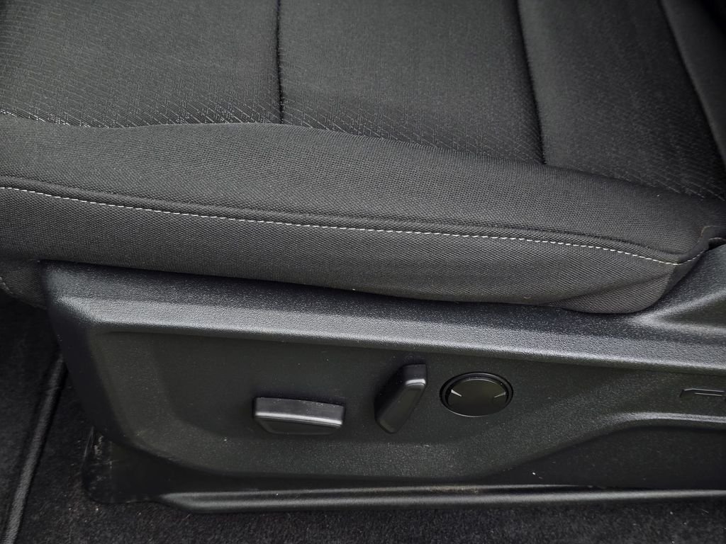 Used 2024 Agate Black Metallic Ford XLT image 28
