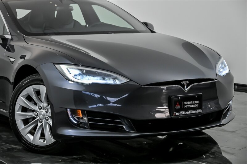 Used 2018 Tesla Model S 100D with VIN 5YJSA1E23JF247117 for sale in Aurora, IL