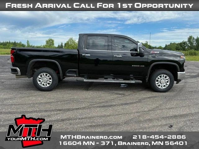2024 Chevrolet Silverado HD LTZ 4WD Crew Cab Standard Box's photo