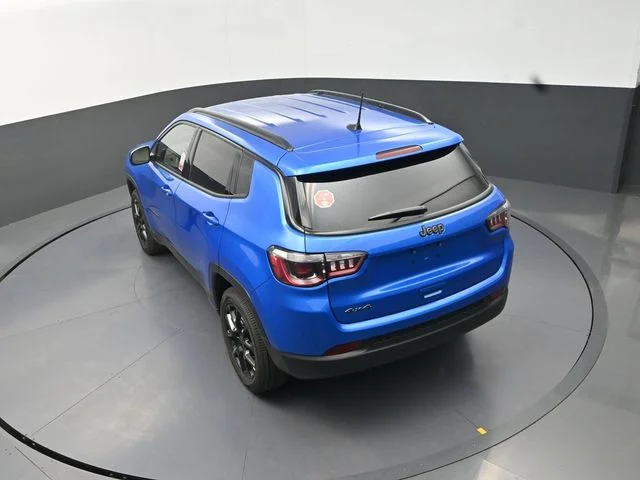 New 2026 Hydro Blue Pearlcoat Jeep Latitude image 15