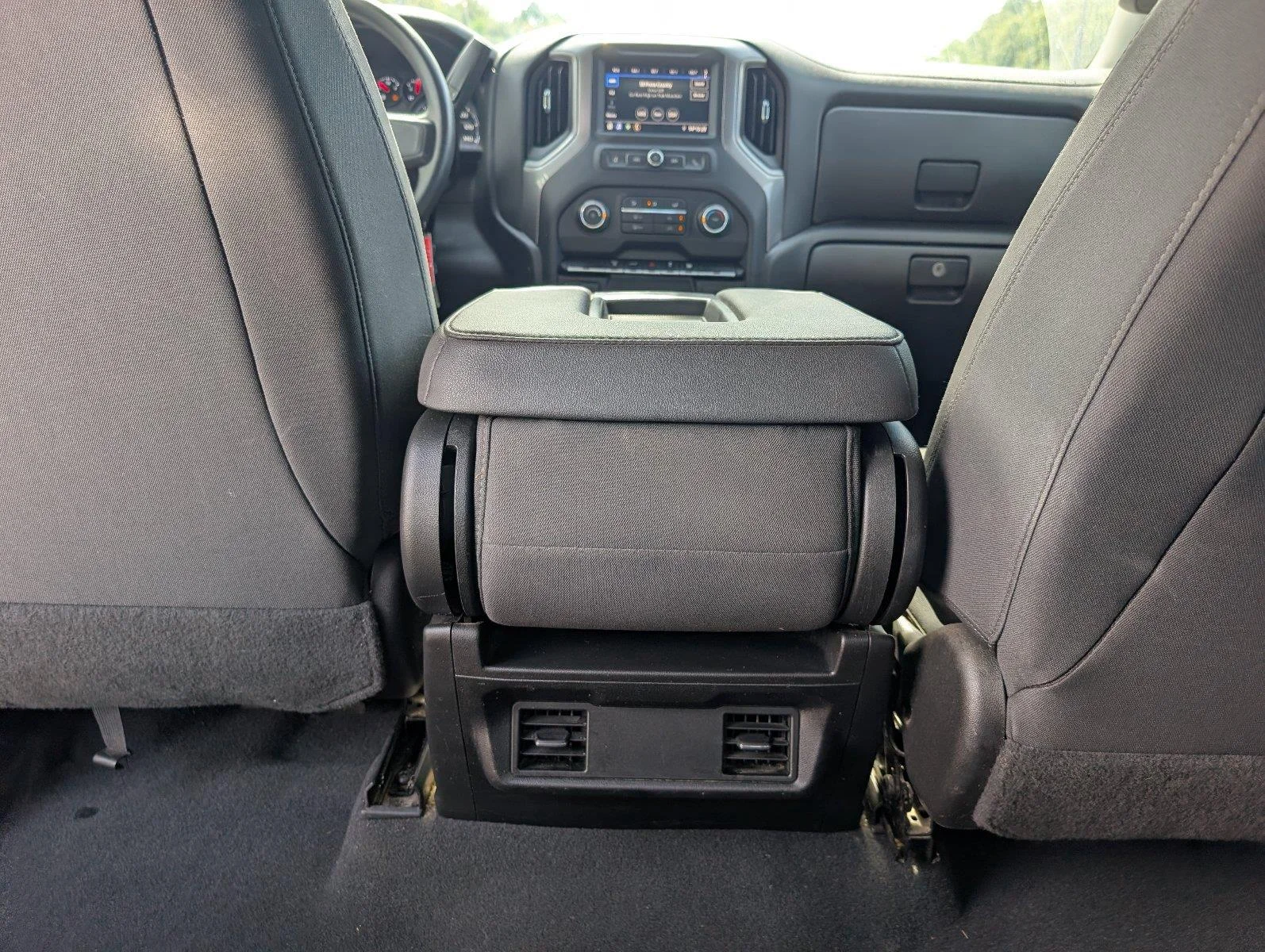 Used 2022 SILVER ICE METALLIC Chevrolet Custom image 31