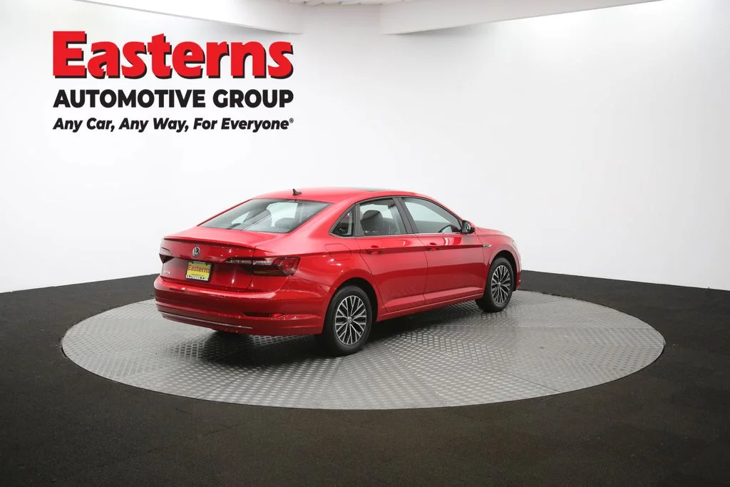 Used 2019 Red Volkswagen SEL image 41