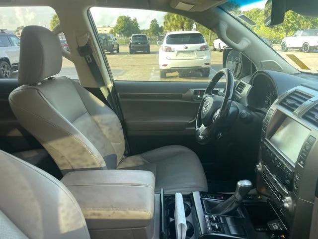 Used 2021 Mica Lexus GX 460 Premium image 8