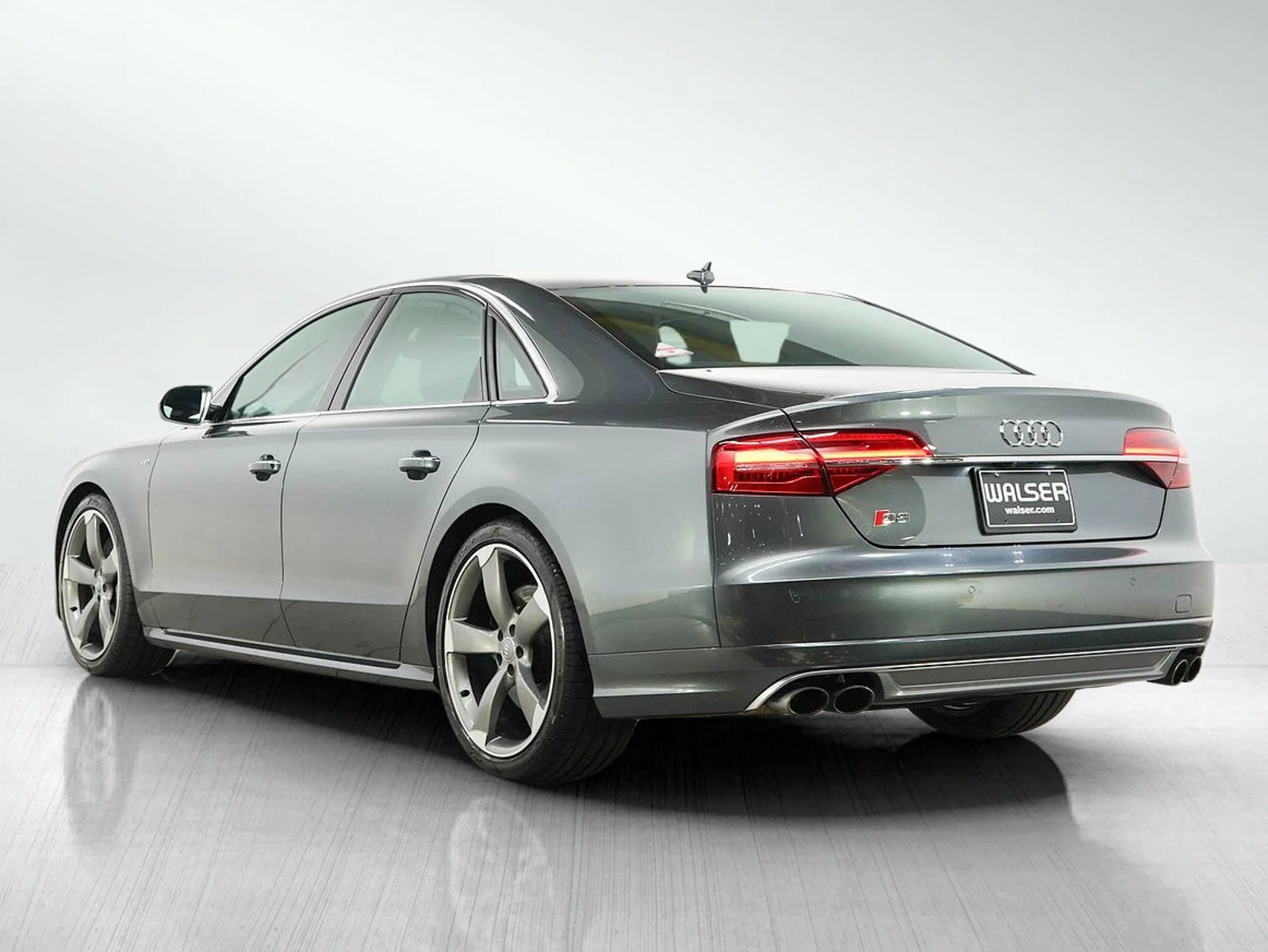 Used 2015 Daytona Gray Pearl Audi 4.0T image 4