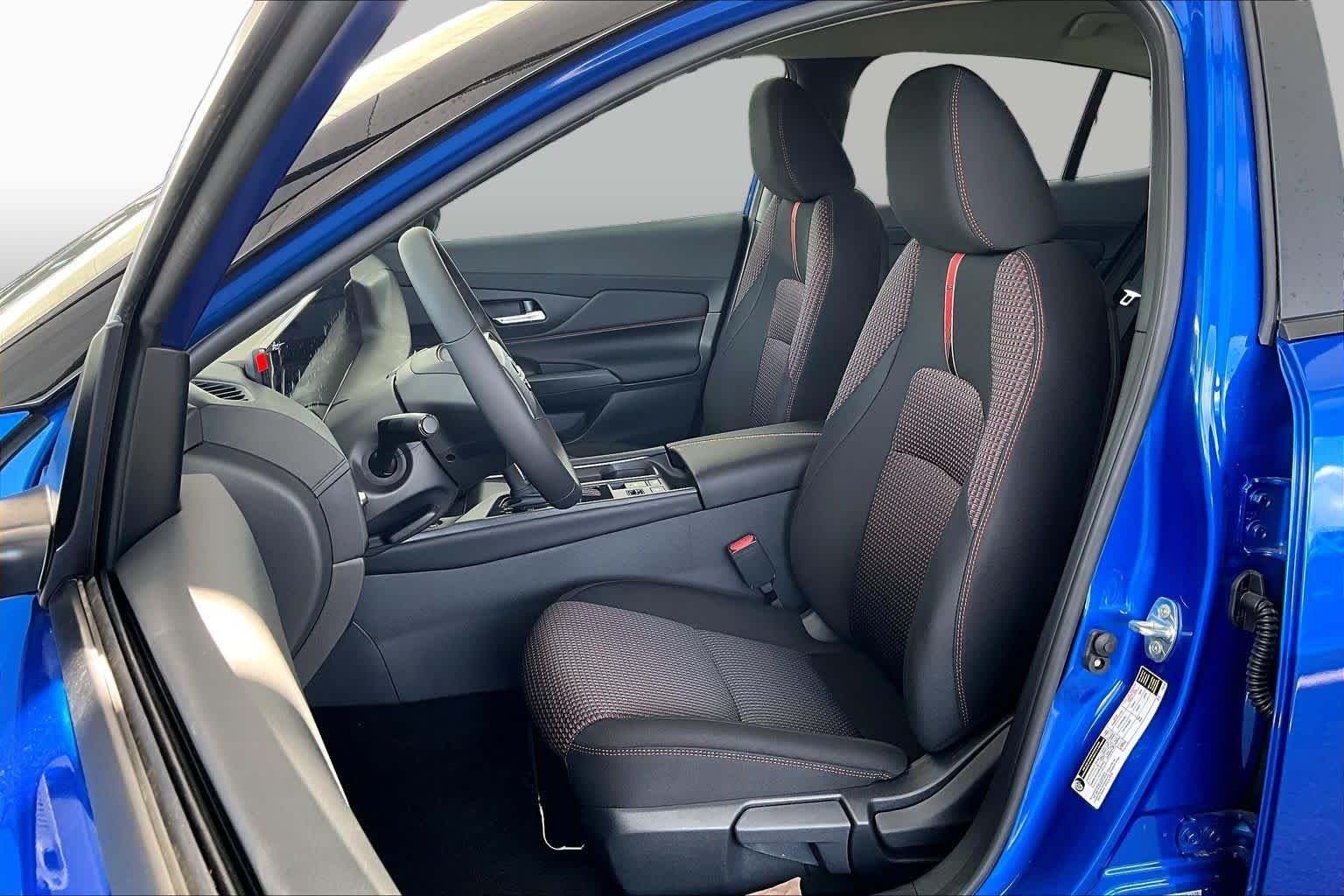 New 2026 Bluestone Pearl / Super Black Two-tone Nissan SR image 15