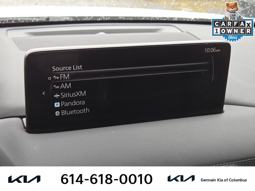 Used 2021 White Mazda Signature image 25