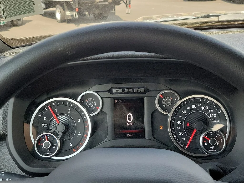 2025 RAM 2500 Tradesman - Photo 18