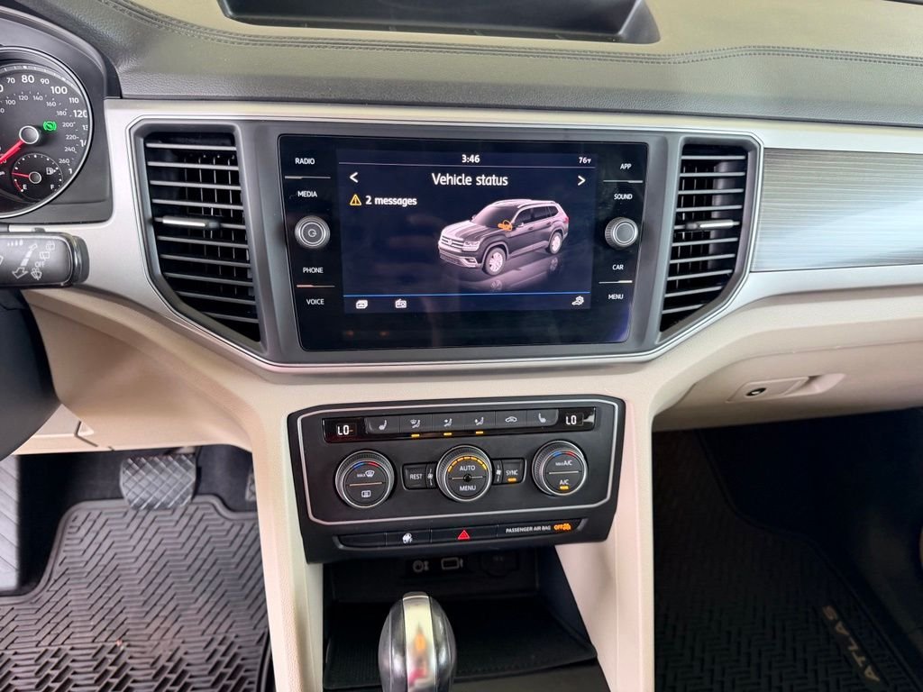 Used 2019 Black Volkswagen 3.6L V6 SE image 23