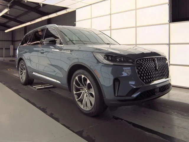 2025 Lincoln Aviator Reserve RWD's photo