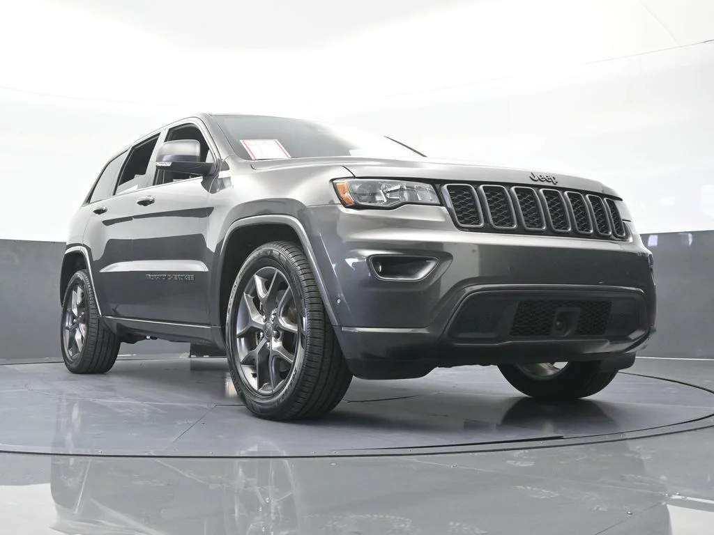 Used 2021 Granite Crystal Metallic Clearcoat Jeep Limited image 62