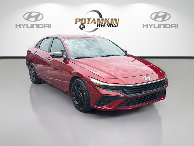 Used 2026 Red Hyundai SEL Sport image 4