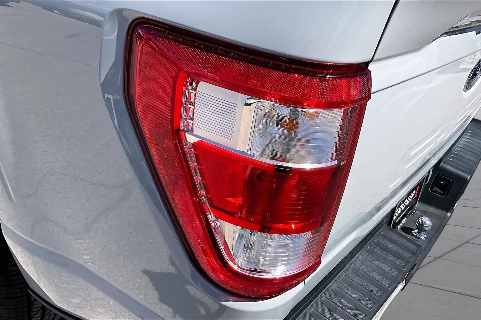 Used 2023 Avalanche Gray Ford XL image 27