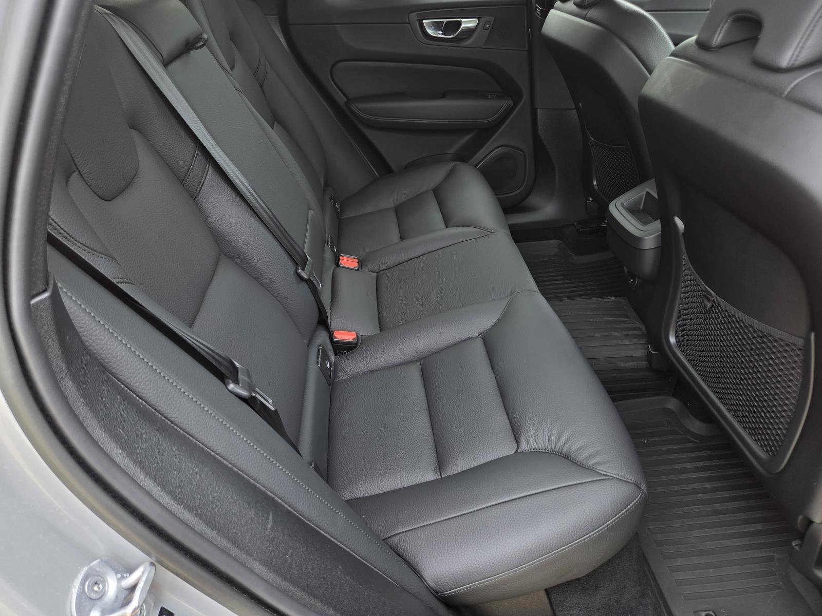 Used 2023 Silver Dawn Metallic Volvo Plus Dark Theme image 37