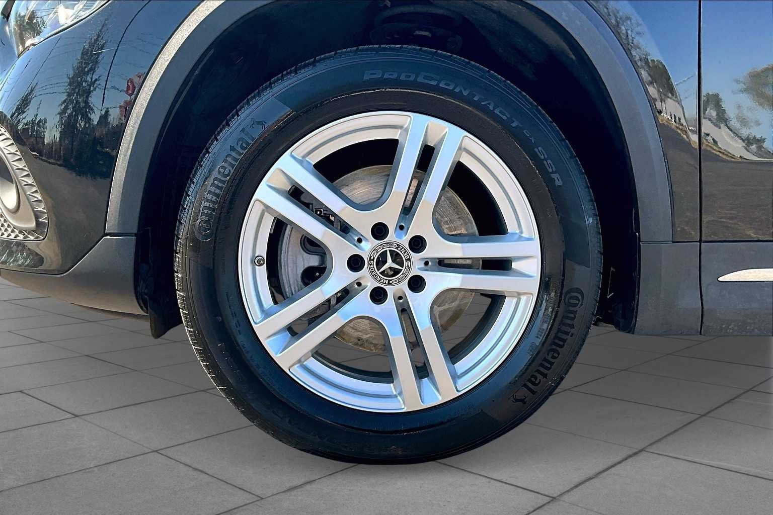 Used 2021 Night Black Mercedes-Benz GLA 250 image 10