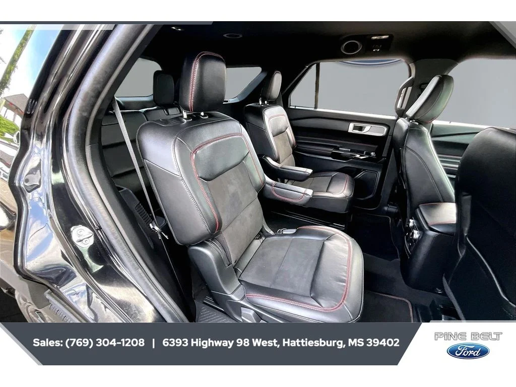Certified Used 2023 Agate Black Metallic Ford ST-Line image 20