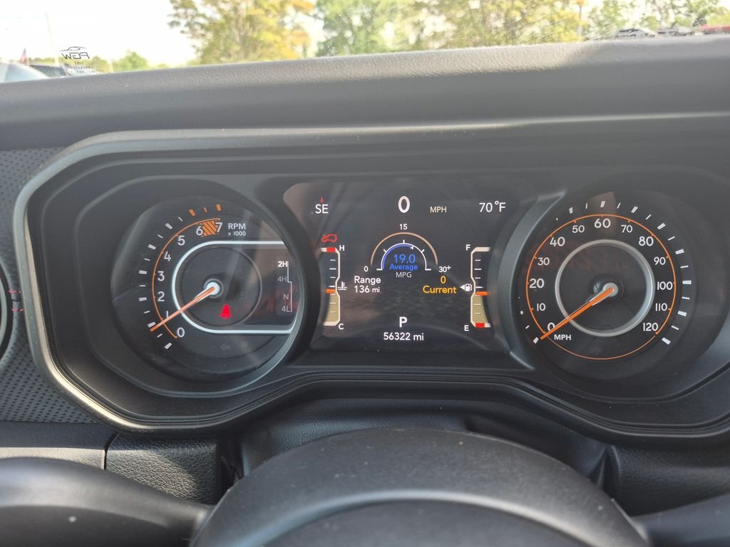 Used 2024 White/off-white Jeep Rubicon image 17