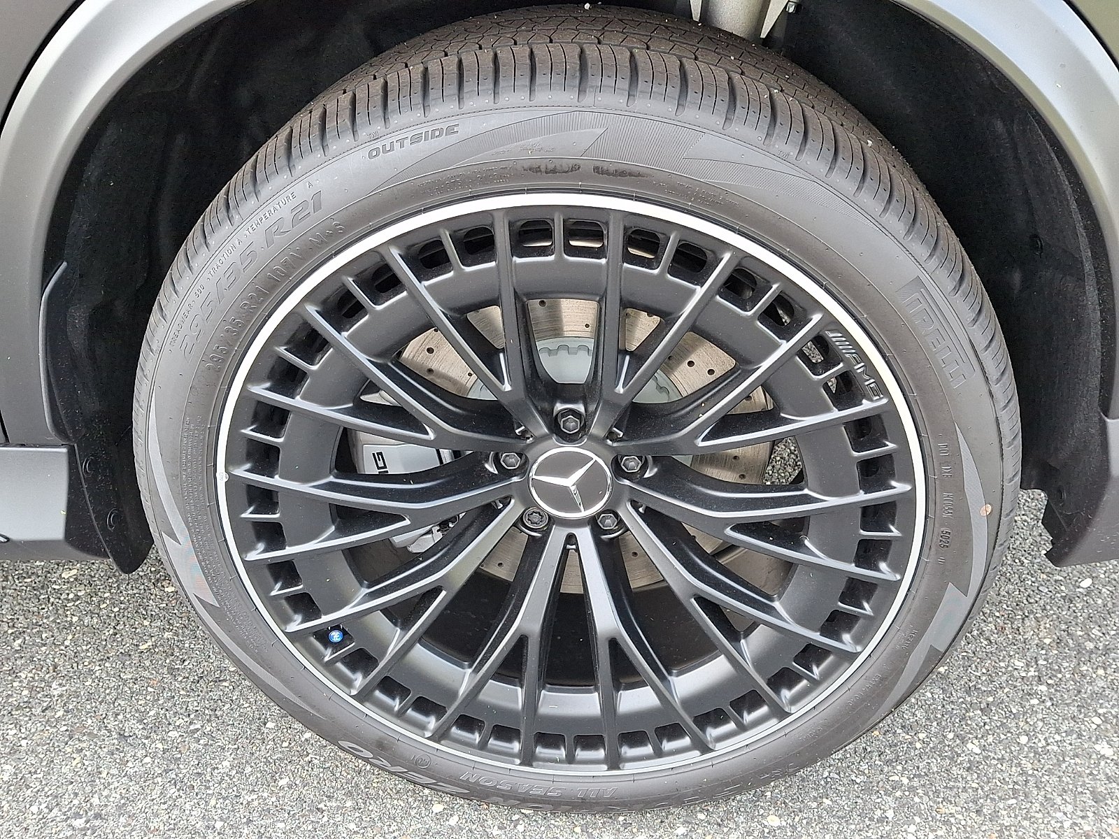 New 2026 MANUFAKTUR exclusive graphite grey magno Mercedes-Benz AMG® GLC 43 4MATIC Coupe image 5