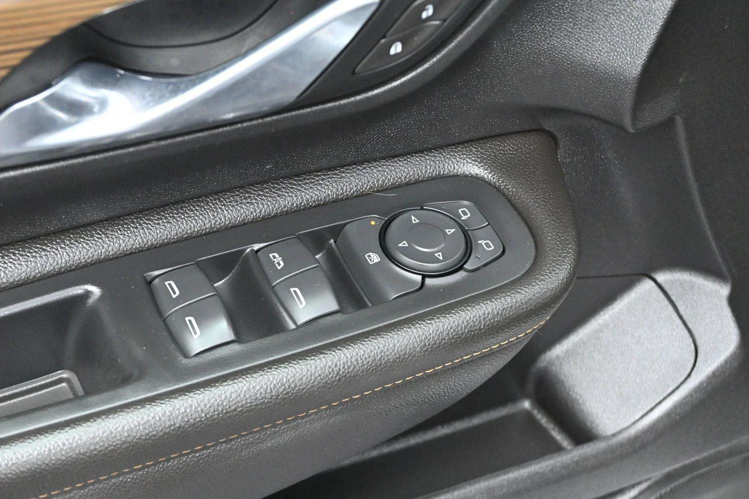 Used 2021 Quicksilver Metallic GMC SLE image 11
