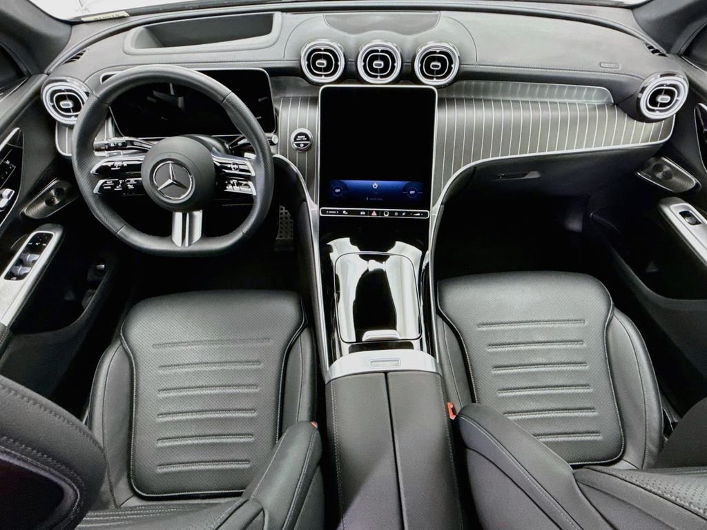 Certified Used 2026 MANUFAKTUR Alpine Gray Mercedes-Benz GLC 300 image 13
